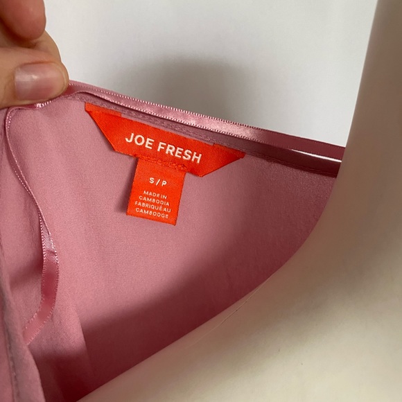 🌸3/$20🌸Pink sleeveless blouse. - Picture 3 of 3